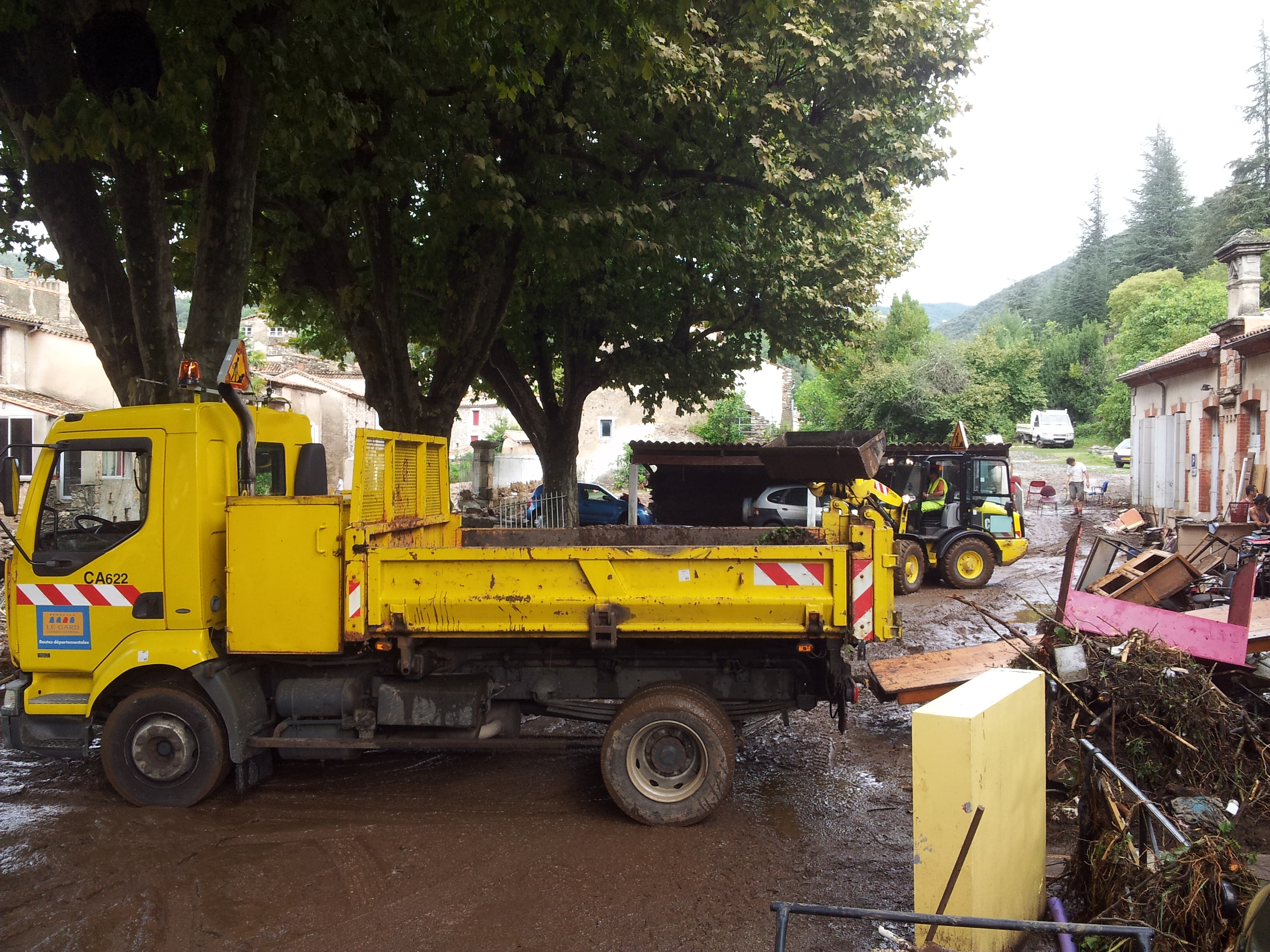 Gestion post crise Inondation 2014 Saint Laurent le Minier (© CD30)